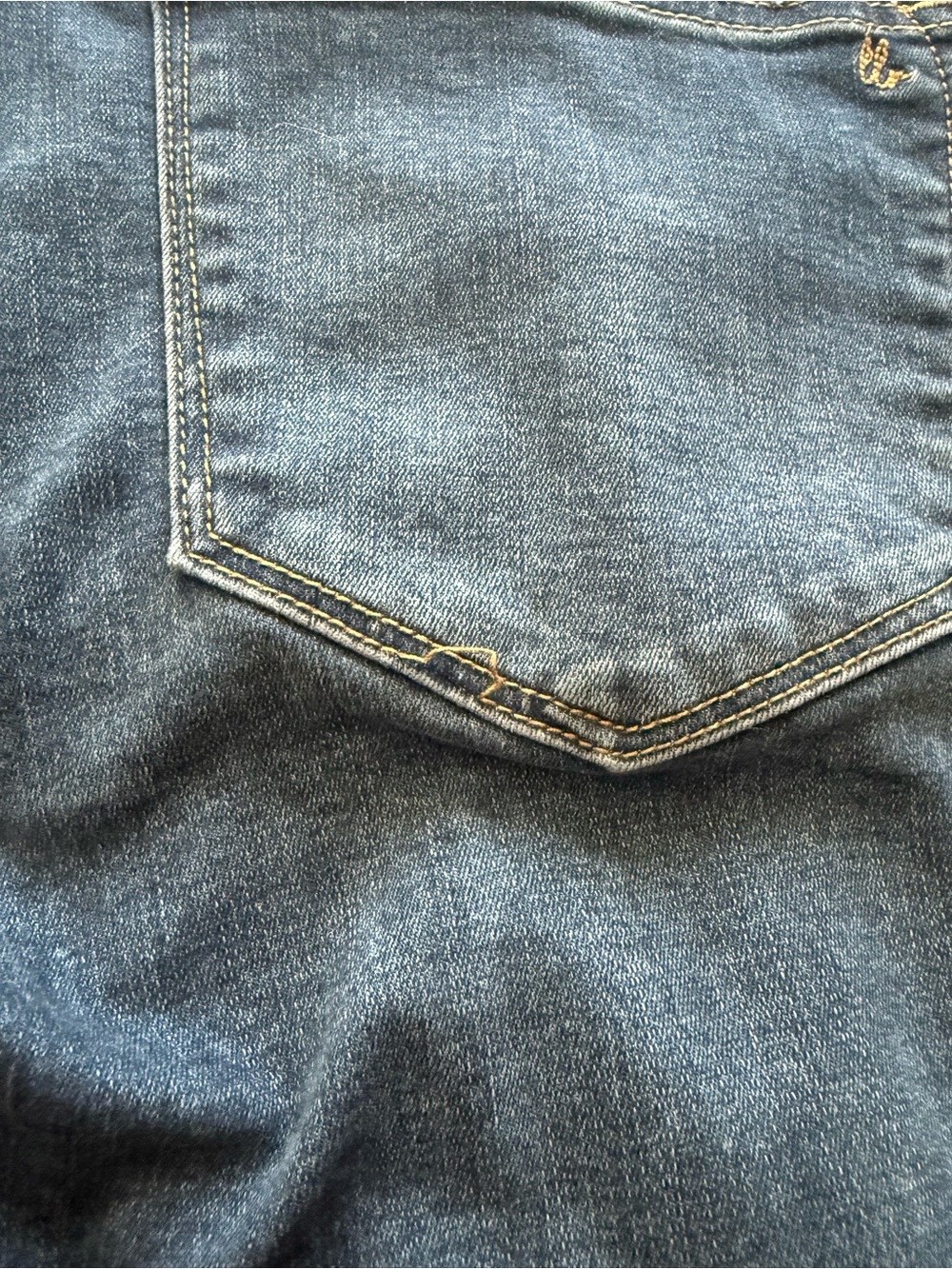 LuLaRoe Dark Blue Denim Jeans with Branded Button - Picture 6 of 6